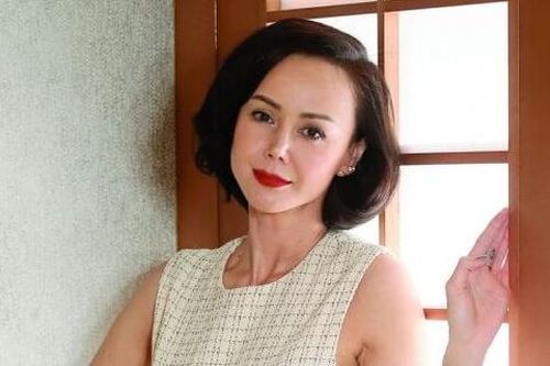 Hoa hậu châu Á Hàn Quân Đình bị đuổi khỏi nhà sau khi phá sản