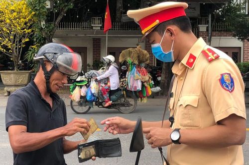 Bạc Liêu phạt 36 người không đeo khẩu trang