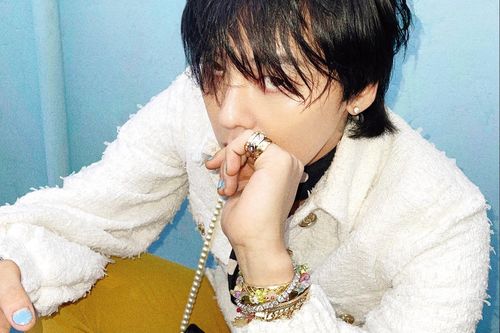G-Dragon và dàn sao nam thích đeo nhiều vòng tay