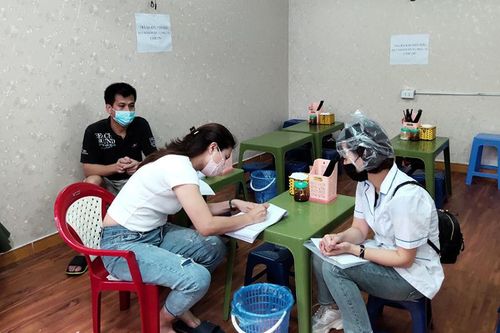 Quận Đống Đa: Yêu cầu người dân bắt buộc phải khai báo y tế khi trở về sau kỳ nghỉ lễ