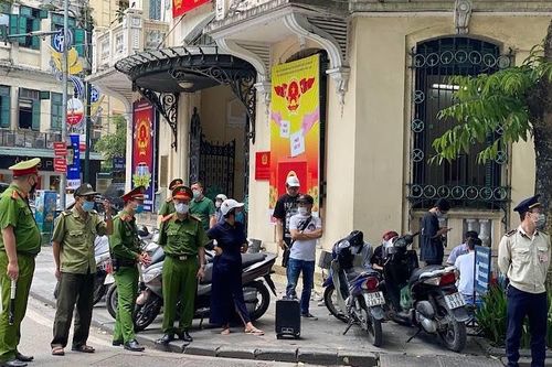 Hà Nội phạt hơn 100 triệu đồng về không đeo khẩu trang nơi công cộng