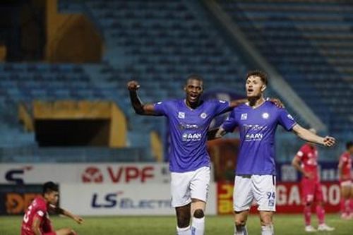 Ngoại binh tỏa sáng, Hà Nội FC hạ đẹp Sài Gòn FC
