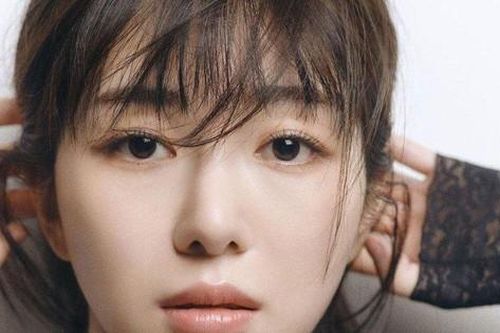 Mina (cựu thành viên AOA) tạo hẳn một series trên Instragram cá nhân để 'bóc phốt' Jimin