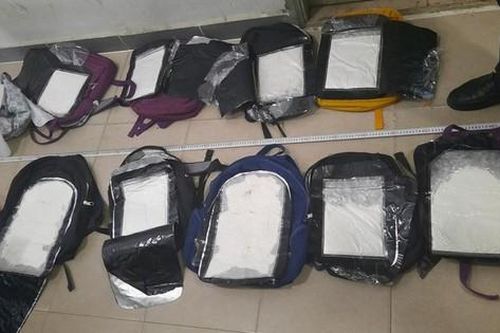 Bắt 2 đối tượng thu 30 bánh heroin, 60 ngàn viên ma túy tổng hợp