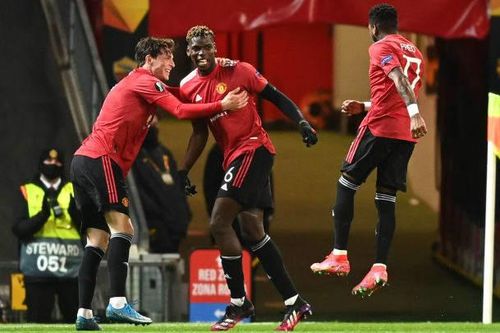 MU đáng sợ trở lại, Man City bán Sterling