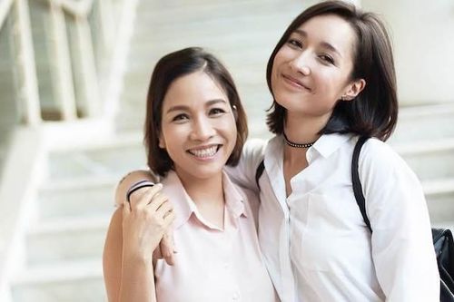 Mỹ Linh khuyên Anna Trương từ chối lời mời quảng cáo dù lương cao
