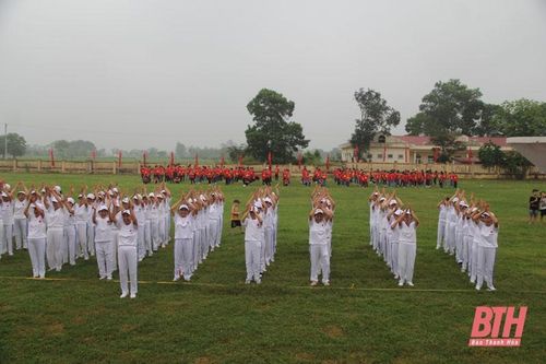 10 năm thực hiện cuộc vận động 'Toàn dân rèn luyện thân thể theo gương Bác Hồ vĩ đại'