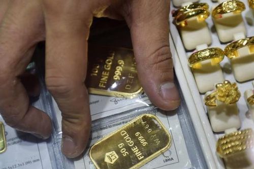 Nhu cầu vàng toàn cầu giảm 23% trong quý 1