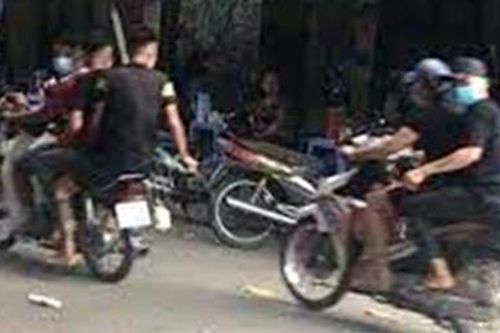 Truy nã kẻ côn đồ chém người đàn ông đến mức liệt 2 chân