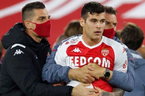 5 thẻ đỏ xuất hiện trong trận đấu của AS Monaco