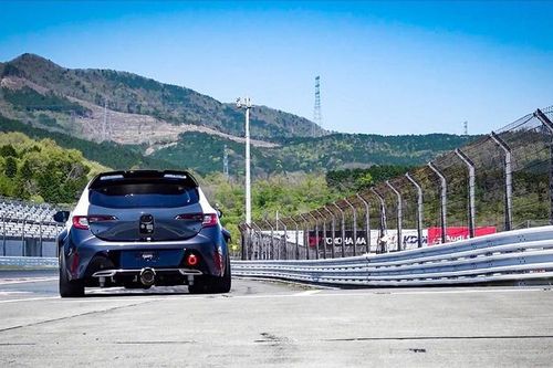 Âm thanh của xe Toyota sử dụng động cơ đốt trong hút khí hydro
