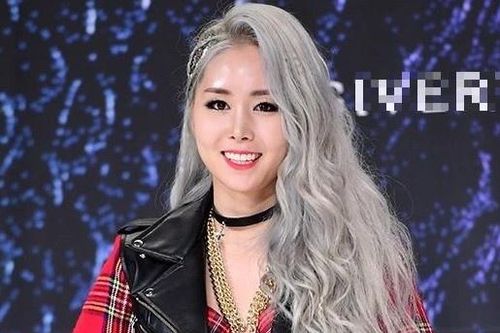 Nữ rapper Hàn Quốc kiếm 0 đồng trong 3 năm