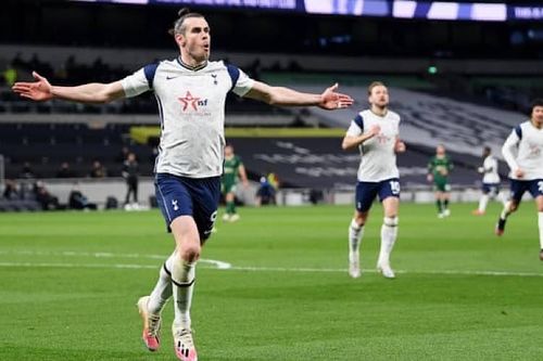 Thắng Sheffield 4-0, Tottenham lại mơ về tốp 4