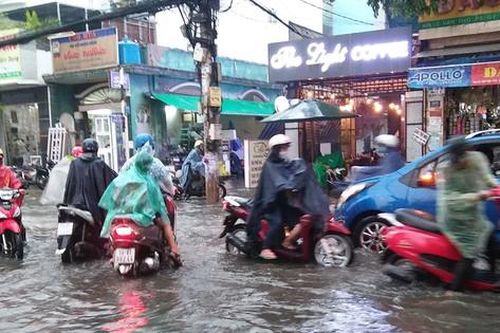 Đồng bộ quy hoạch, đẩy nhanh các dự án chống ngập