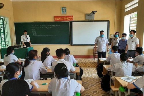 Yên Bái: Học sinh nhiều địa bàn tạm dừng đến trường