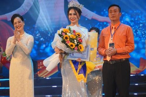 Lại Thị Yến Nhi đạt danh hiệu 'Đại sứ du lịch Quảng Trị 2021'