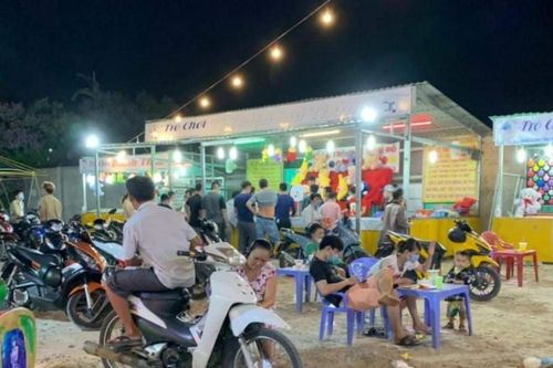 Tiền Giang: Đình chỉ hoạt động một tụ điểm 'hội chợ' đông người