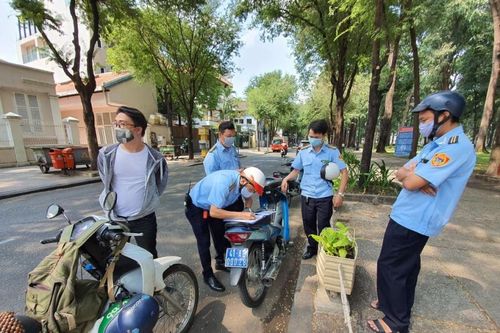 Xử phạt 19 triệu đồng 15 người ở Sầm Sơn không tuân thủ quy định phòng dịch