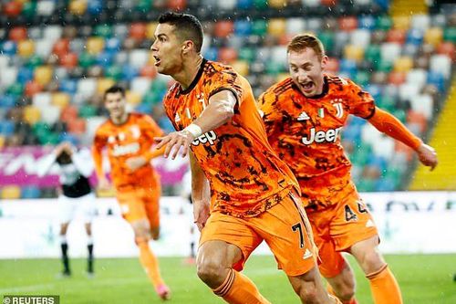 Ronaldo chói sáng phút cuối, Juventus trở lại top 3