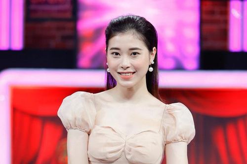 Đặng Thu Huyền tham gia gameshow sau khi 'bỏ' bóng chuyền
