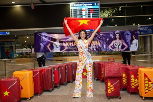 Khánh Vân vượt 'bão COVID' lên đường chinh phục Miss Universe