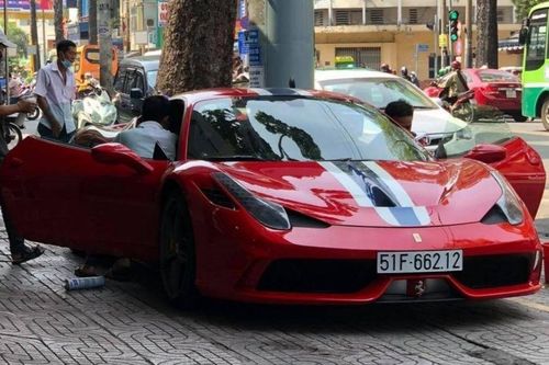 Ferrari triệu hồi 24 siêu xe lỗi túi khí tại Việt Nam