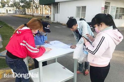Các doanh nghiệp thực hiện khai báo y tế cho công nhân sau kỳ nghỉ lễ