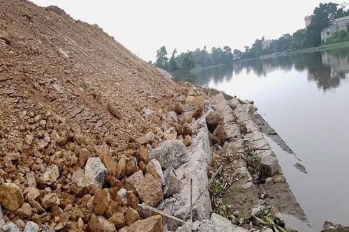 Khoảng 27,77 tỷ đồng cải tạo, sửa chữa sự cố sạt lở kè Quang Lãng, huyện Phú Xuyên