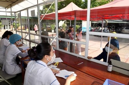 Công dân trở về TP Vinh, Nghệ An sau kỳ nghỉ lễ phải khai báo y tế bắt buộc