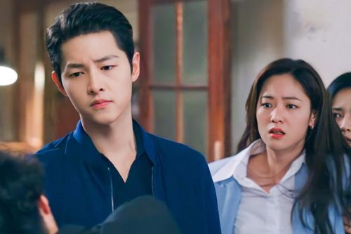 Song Joong Ki xin lỗi vì cảnh quảng cáo đồ ăn Trung Quốc trong phim