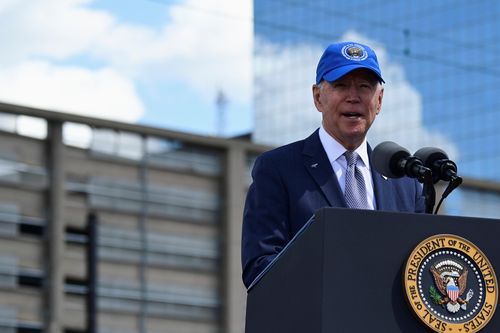 Bốn cuộc khủng hoảng của nước Mỹ và 100 ngày nhiệm kỳ ông Biden