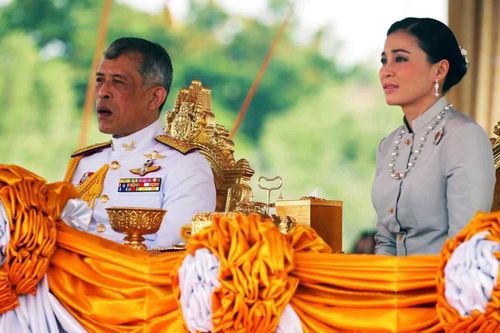 Vua Thái hủy loạt sự kiện vì diễn biến dịch nghiêm trọng