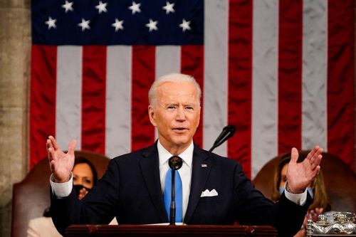 Hứng chỉ trích, Tổng thống Biden phá trần nhập cư Mỹ thấp lịch sử
