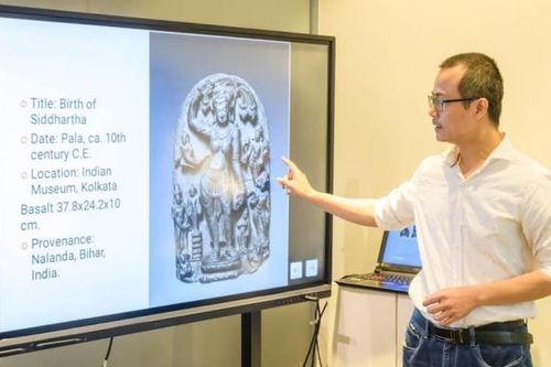 Lắp ghép từ những 'mảnh vỡ' lịch sử