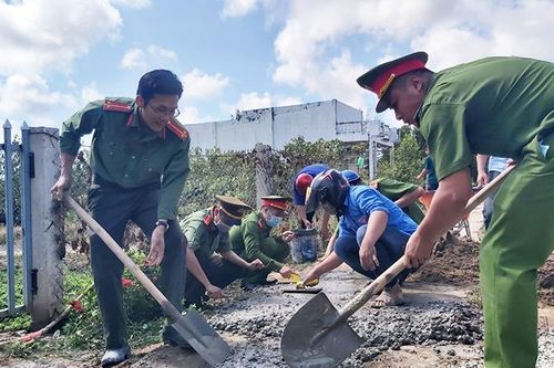 Vững vàng trên trận tuyến vì sự bình yên của nhân dân