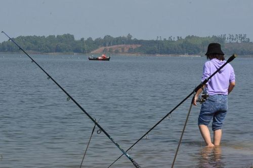 Hai học sinh tử vong do đuối nước trên hồ Trị An