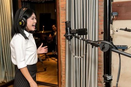 Cuộc chơi album chất lượng cao