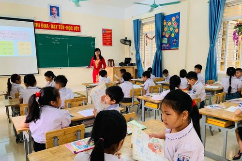 Ninh Bình sẵn sàng phương án ôn tập trực tuyến cho học sinh lớp 9, lớp 12