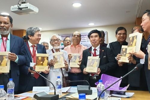 Vĩnh biệt Cụ Geetesh Sharma: Ngã xuống một cây to, bầu trời thêm trống vắng...