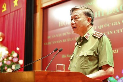 Bộ trưởng Tô Lâm: Sẽ hoàn thành cấp 50 triệu thẻ căn cước công dân gắn chip trước ngày 1/7