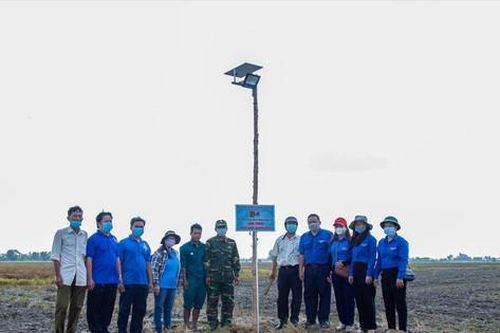 Tuổi trẻ Tây Nam thắp sáng đường biên