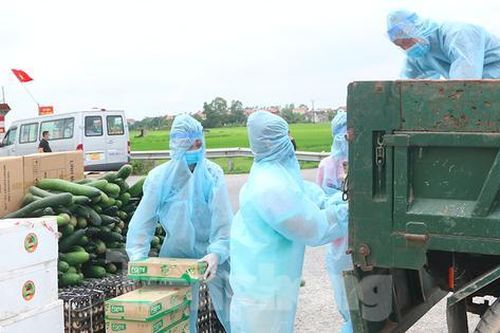 Lập 27 điểm phát nhu yếu phẩm cho hơn 9.000 dân trong khu cách ly tại Hà Nam