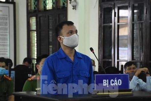 Chỉ đạo đàn em phá xe khách, đại ca giang hồ Cường 'Dụ' lĩnh án 12 tháng tù