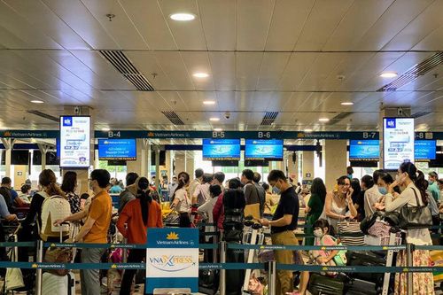 Giá vé máy bay giảm mạnh sau lễ