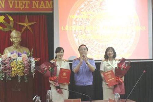VKSND tỉnh Nghệ An tổ chức Lễ trao quyết định về công tác tổ chức cán bộ