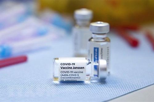 Canada đưa ra khuyến nghị về sử dụng vaccine của Johnson&Johnson