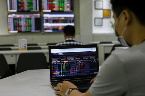 Thị trường đảo chiều giúp VN-Index thoát hiểm trong gang tấc