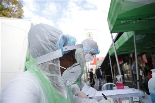 Đặc phái viên LHQ kêu gọi G7 tài trợ vaccine cho các nước nghèo