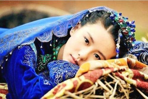 Mỹ nữ Cbiz tạo hình dị vực: Địch Lệ Nhiệt Ba đẹp xuất sắc nhưng vẫn thua một cái tên