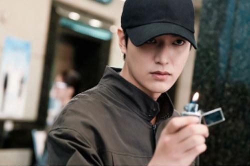 Phim mới của Lee Min Ho chưa lên sóng đã mơ mộng giành Oscar như sao nữ 73 tuổi, fan mỉa mai: 'Bớt ảo tưởng'